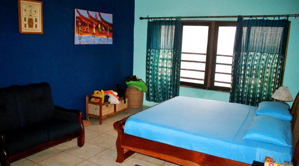 Sankofa Beach House Hotel Kokrobite Room photo